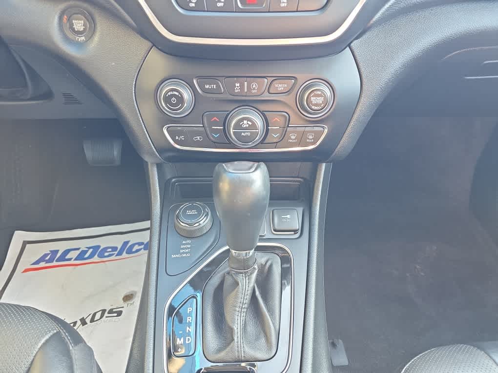 2023 Jeep Cherokee Altitude Lux