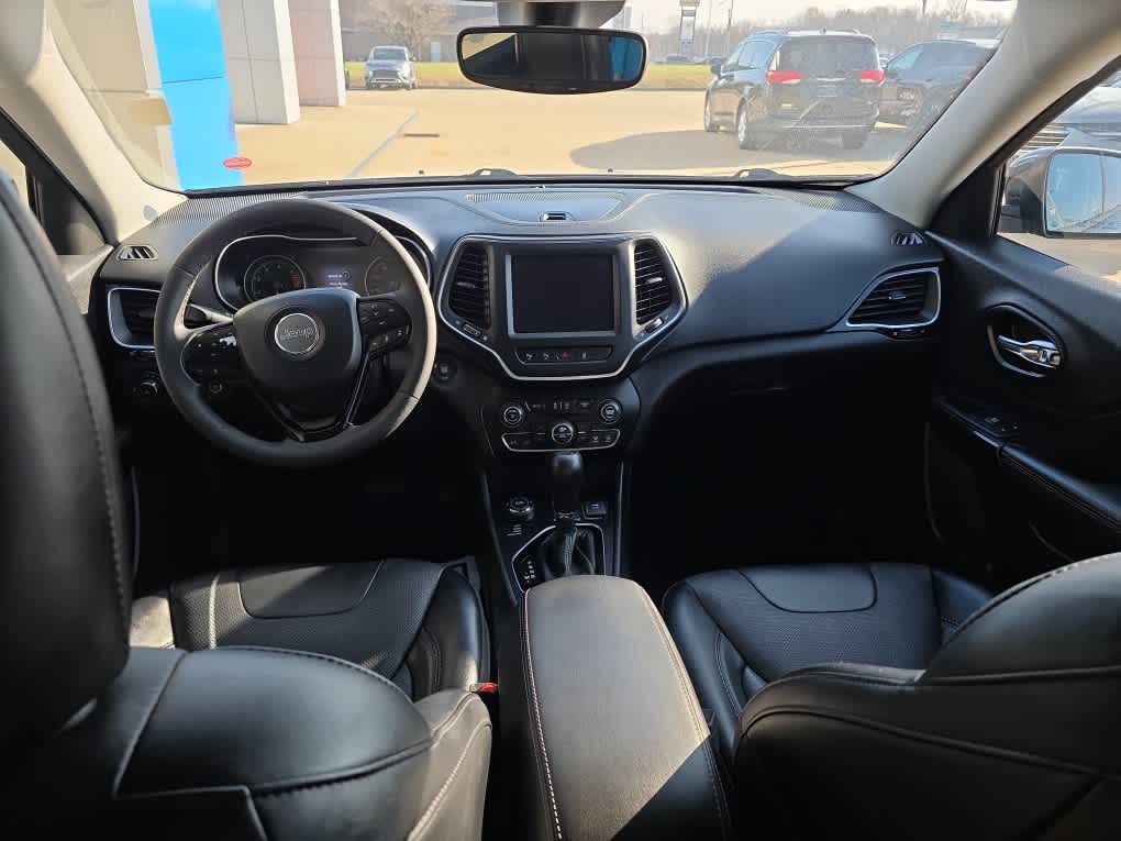 2023 Jeep Cherokee Altitude Lux