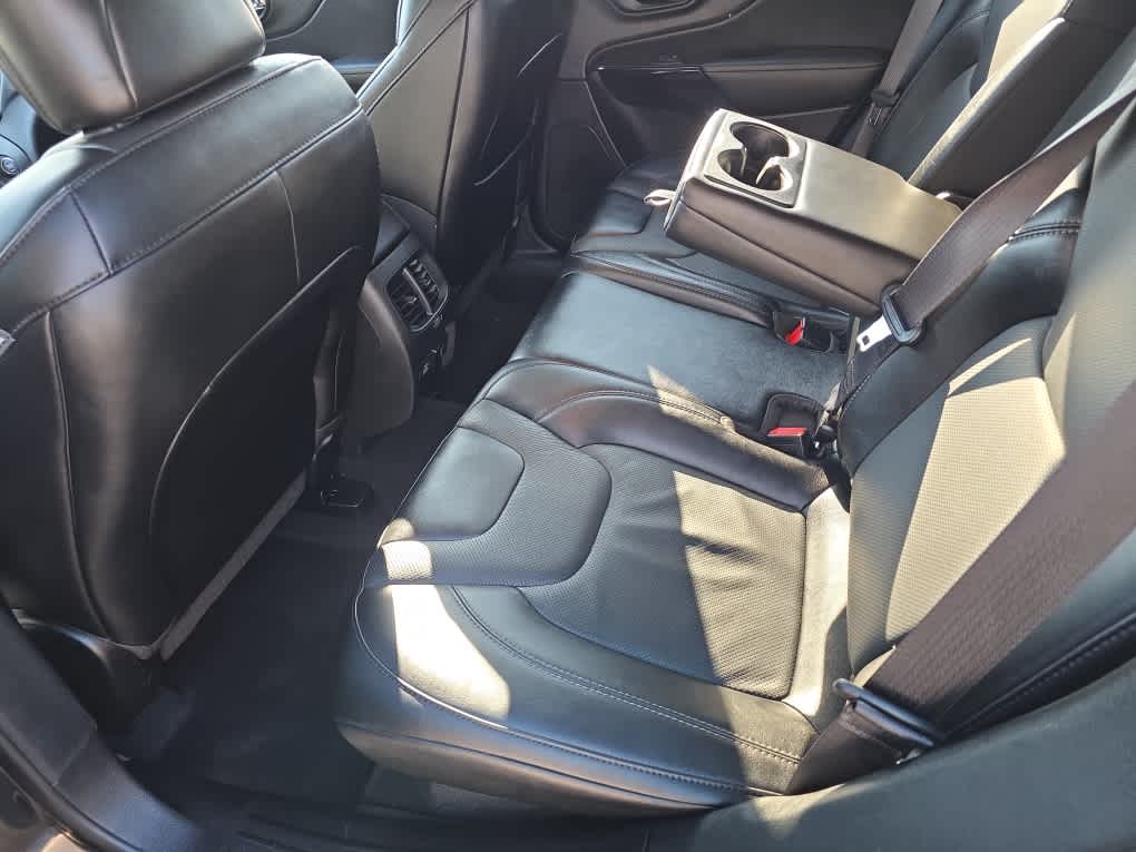 2023 Jeep Cherokee Altitude Lux