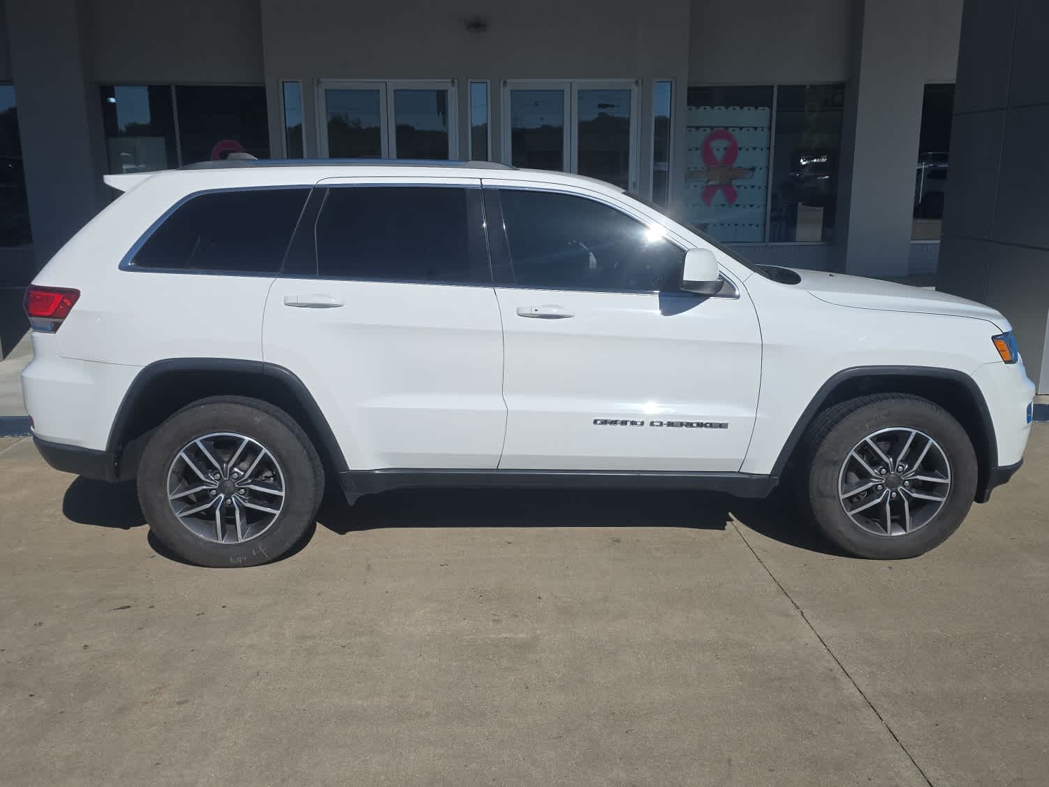 2020 Jeep Grand Cherokee Laredo E