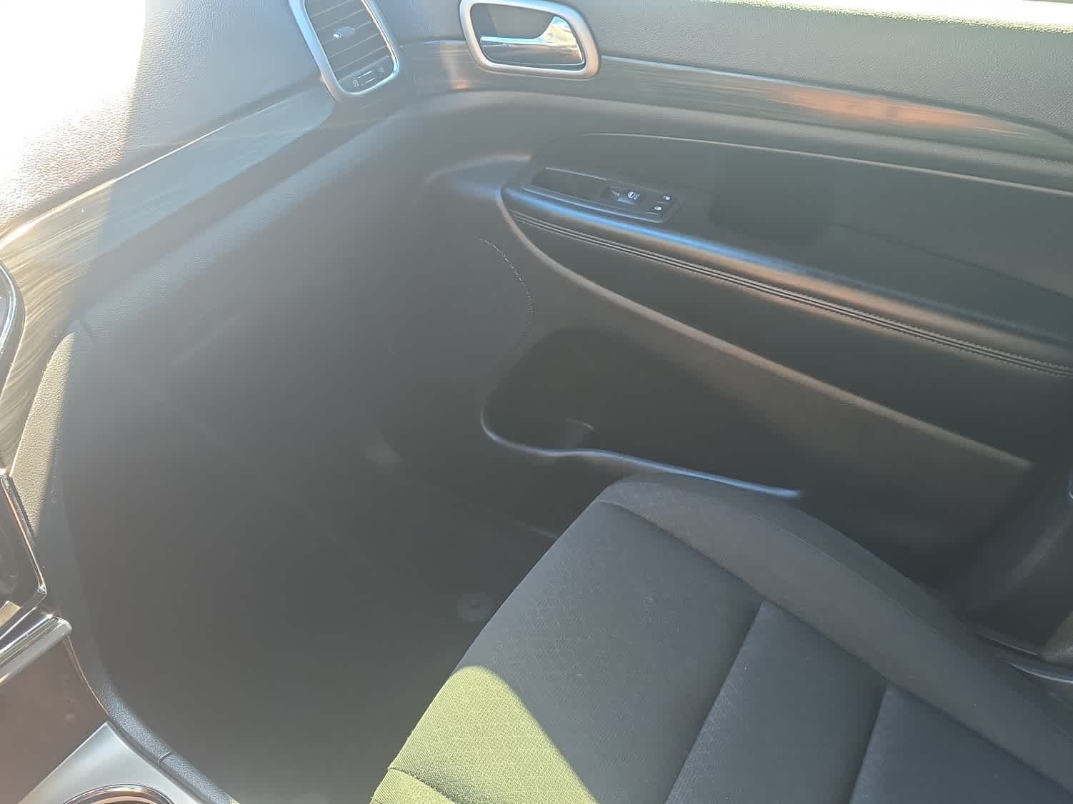 2020 Jeep Grand Cherokee Laredo E