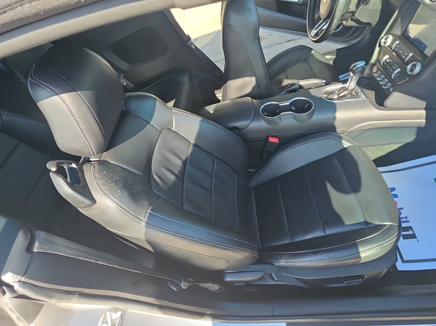 2022 Ford Mustang EcoBoost