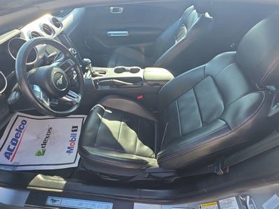 2022 Ford Mustang EcoBoost