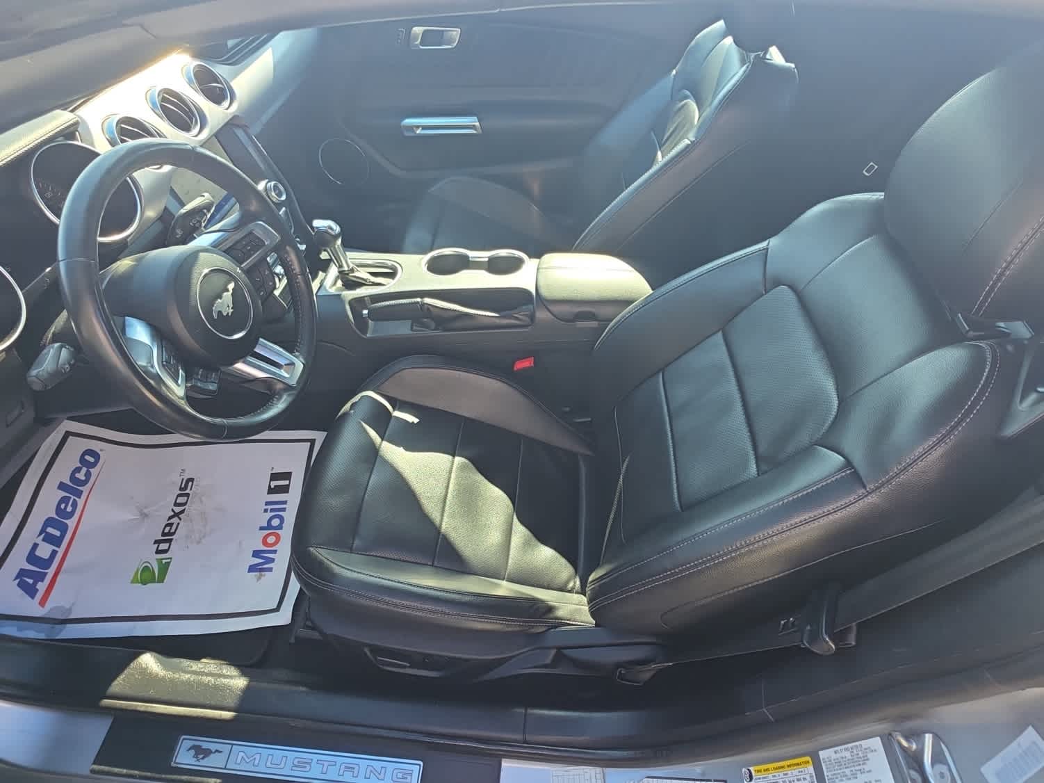 2022 Ford Mustang EcoBoost