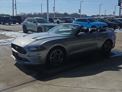 2022 Ford Mustang EcoBoost