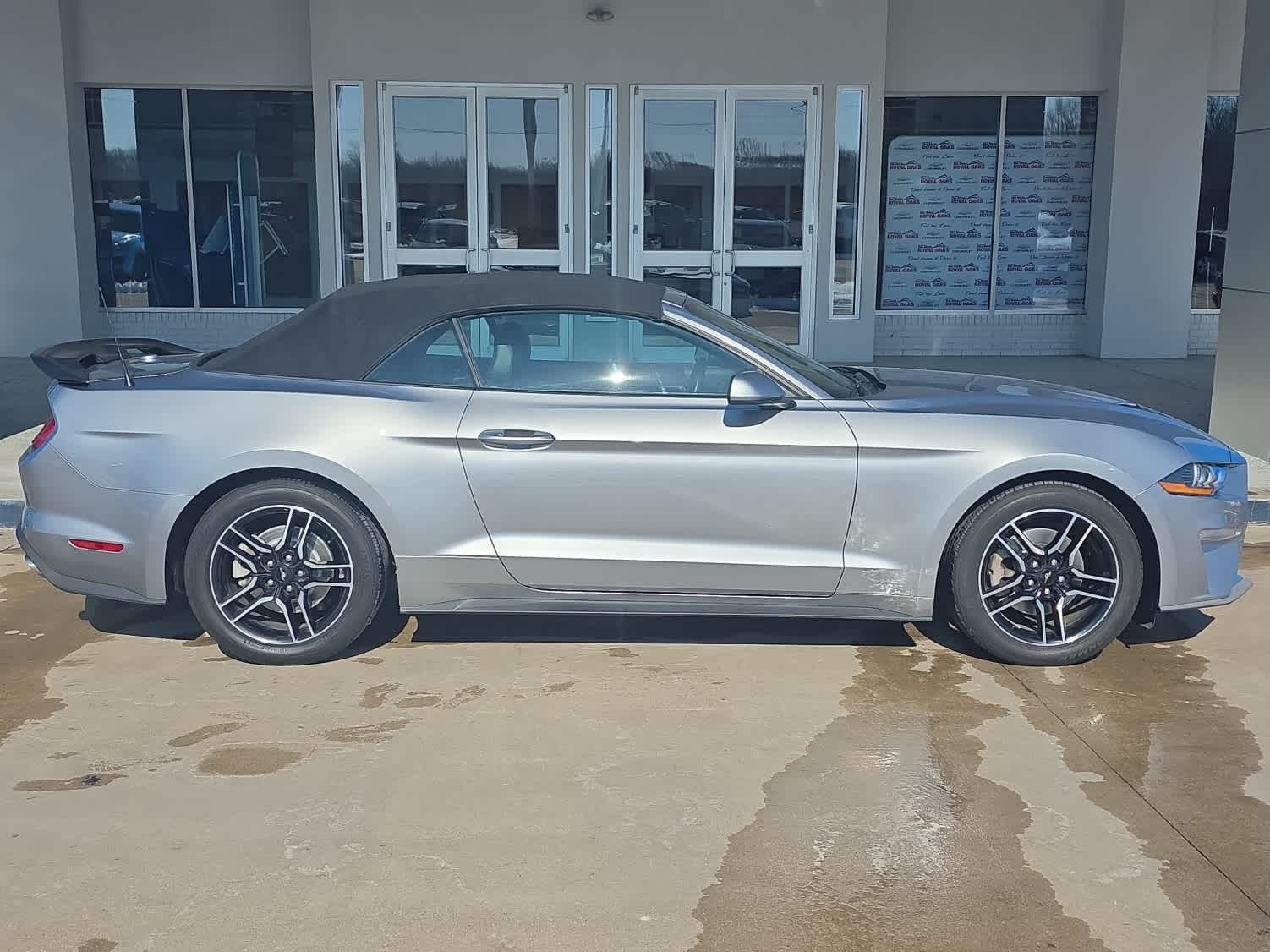 2022 Ford Mustang EcoBoost