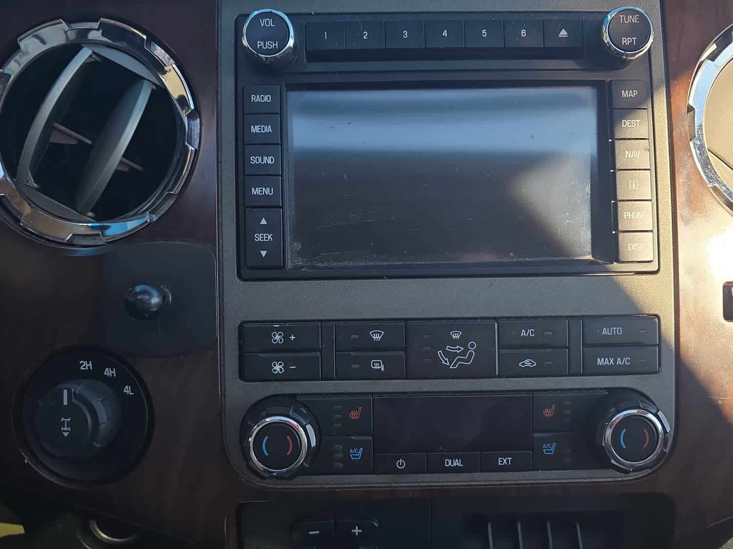 2011 Ford Super Duty F-350 SRW XL