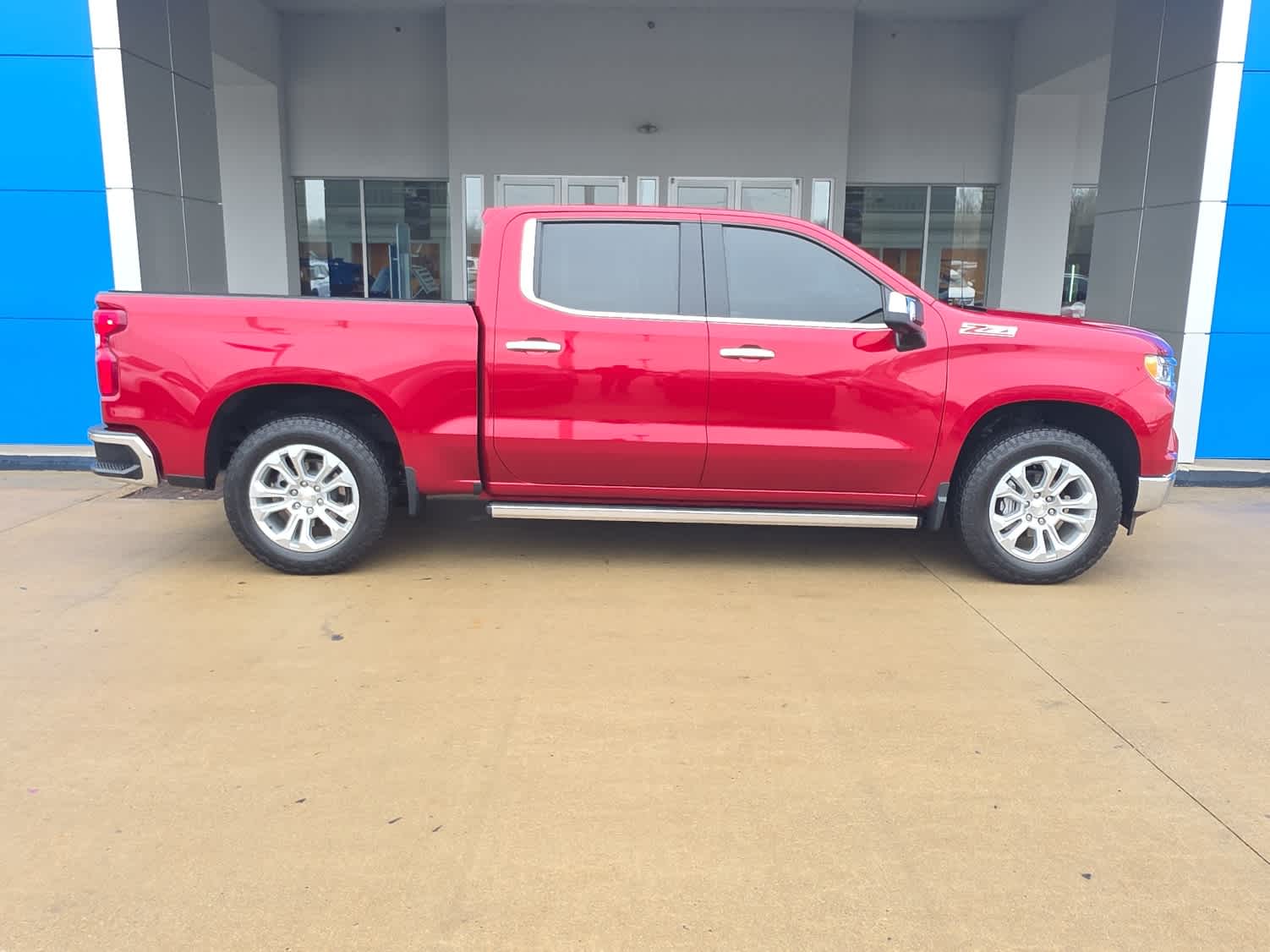 2024 Chevrolet Silverado 1500 LTZ