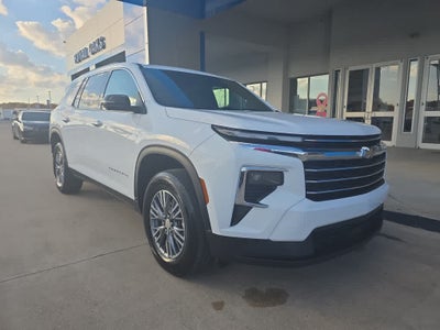 2024 Chevrolet Traverse LT