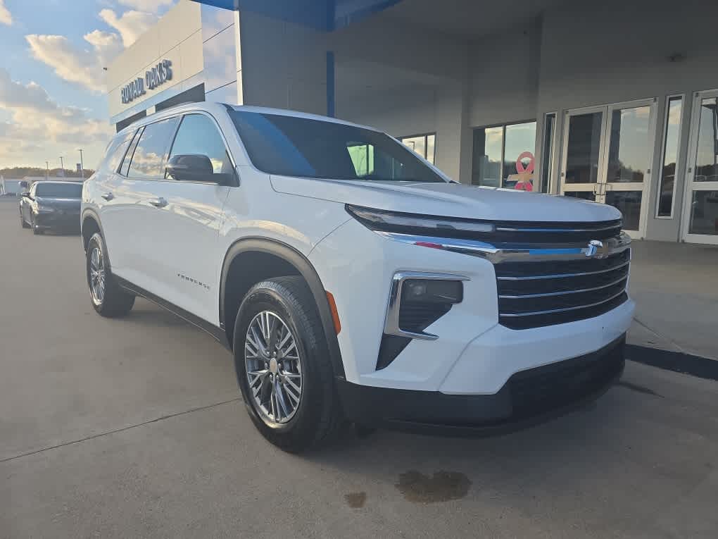 2024 Chevrolet Traverse LT