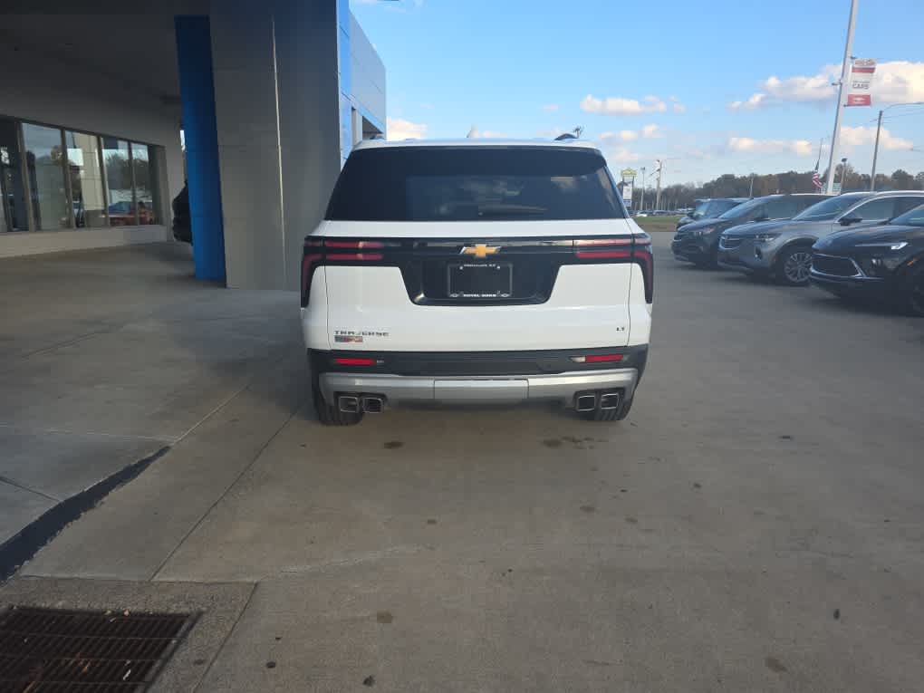 2024 Chevrolet Traverse LT