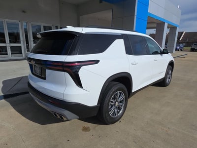 2025 Chevrolet Traverse LT