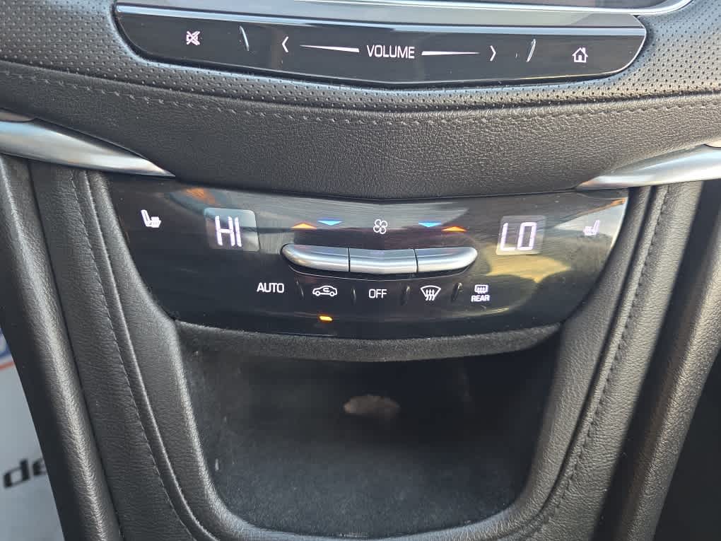 2018 Cadillac XT5 Luxury AWD