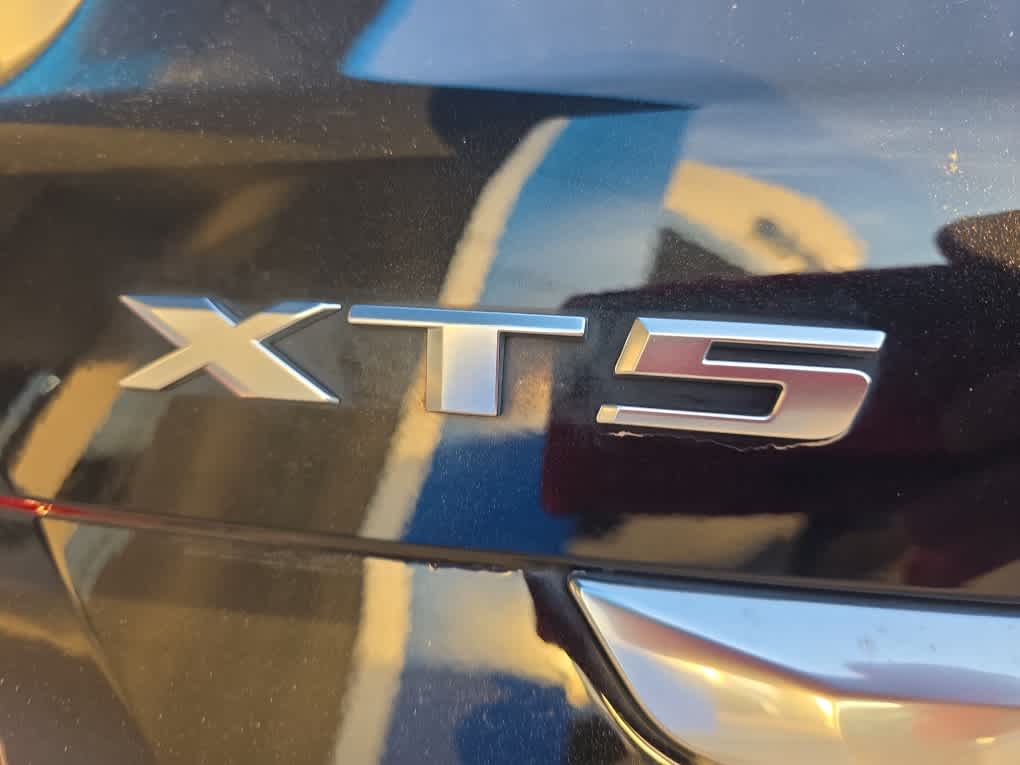 2018 Cadillac XT5 Luxury AWD