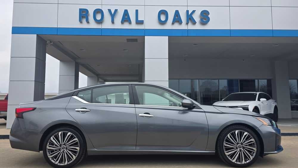 2023 Nissan Altima 2.5 SL