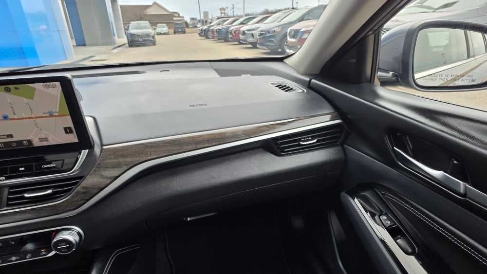 2023 Nissan Altima 2.5 SL