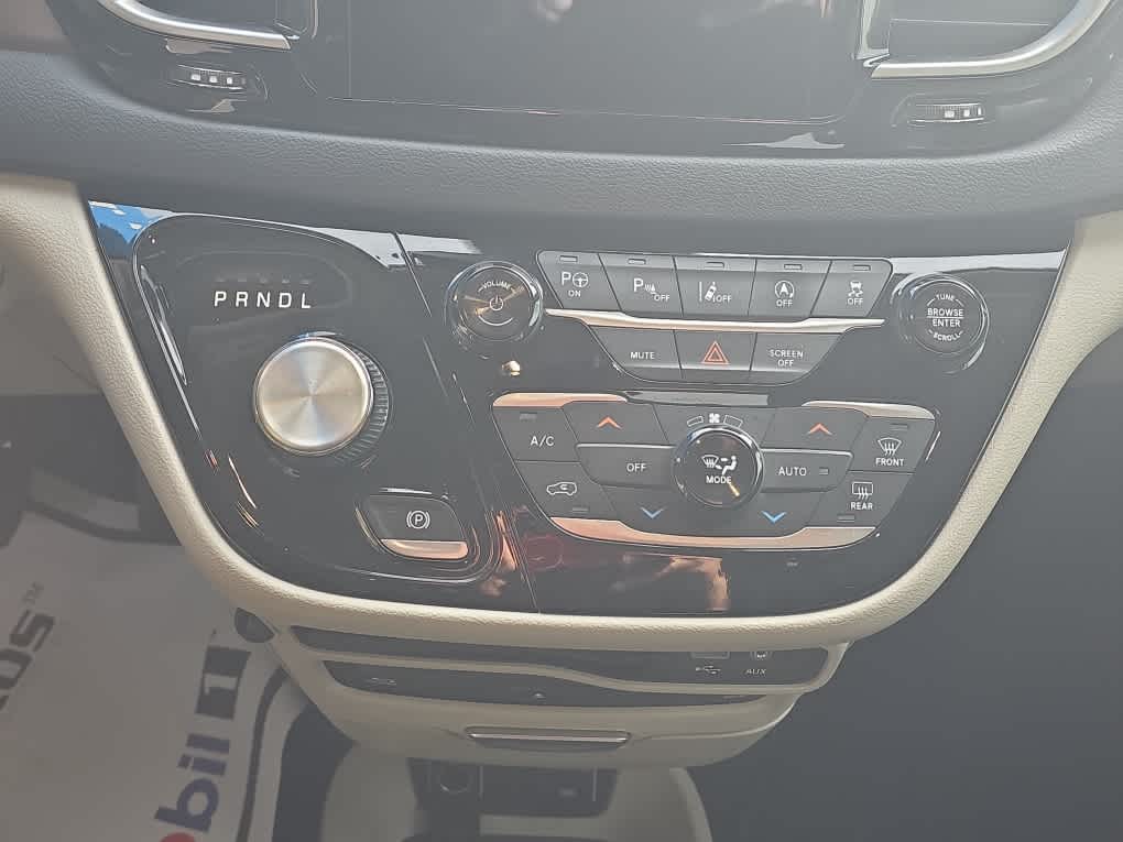 2018 Chrysler Pacifica Touring L Plus