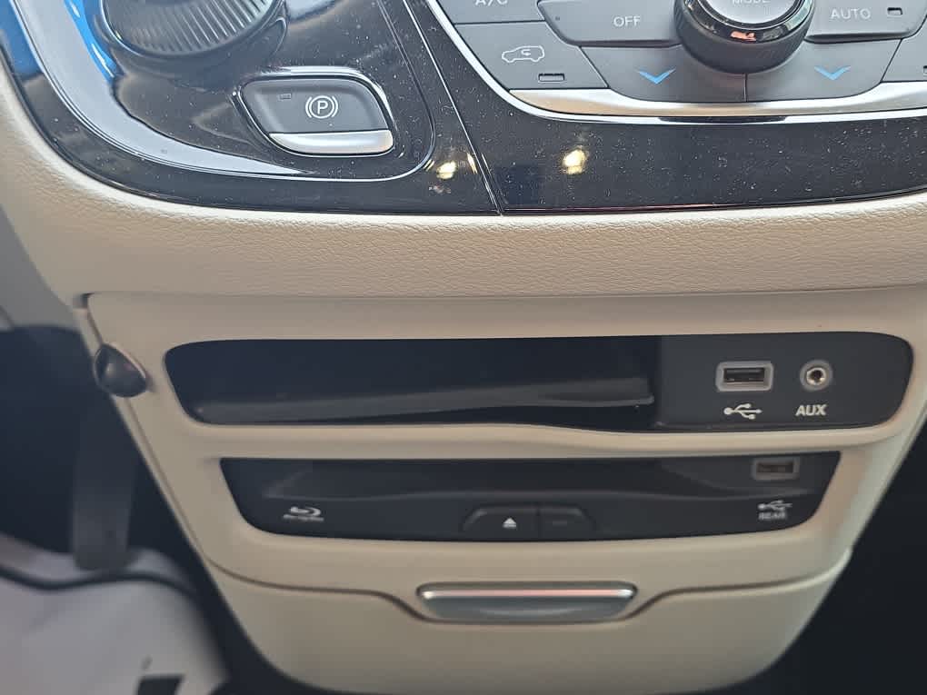 2018 Chrysler Pacifica Touring L Plus