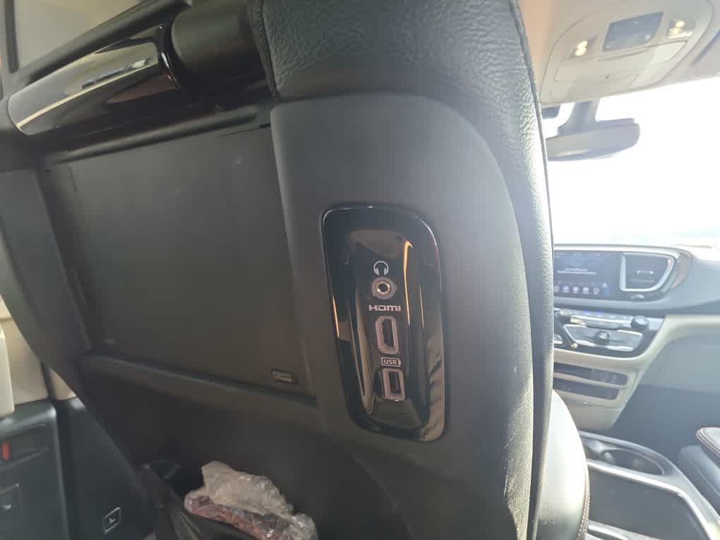 2018 Chrysler Pacifica Touring L Plus