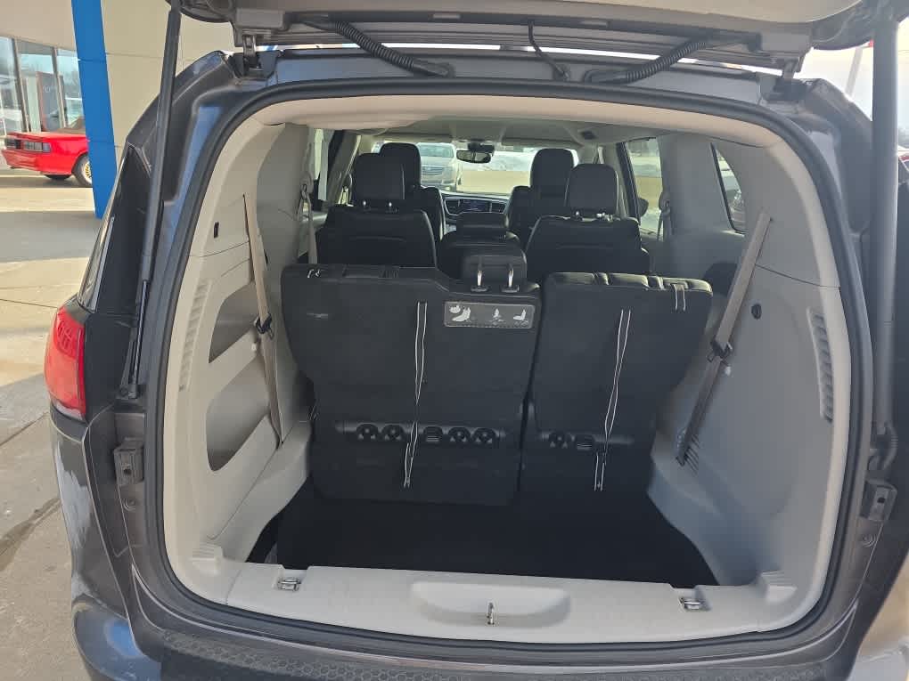 2018 Chrysler Pacifica Touring L Plus