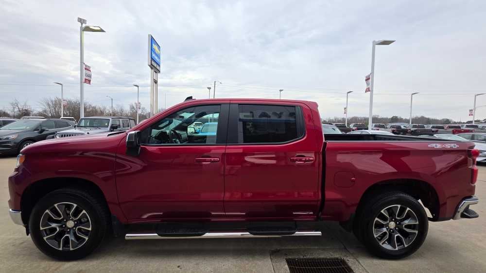 2024 Chevrolet Silverado 1500 LT