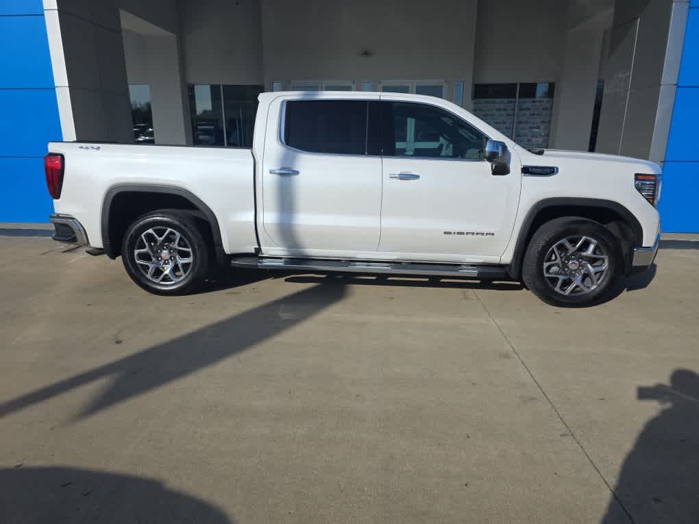 2025 GMC Sierra 1500 SLT
