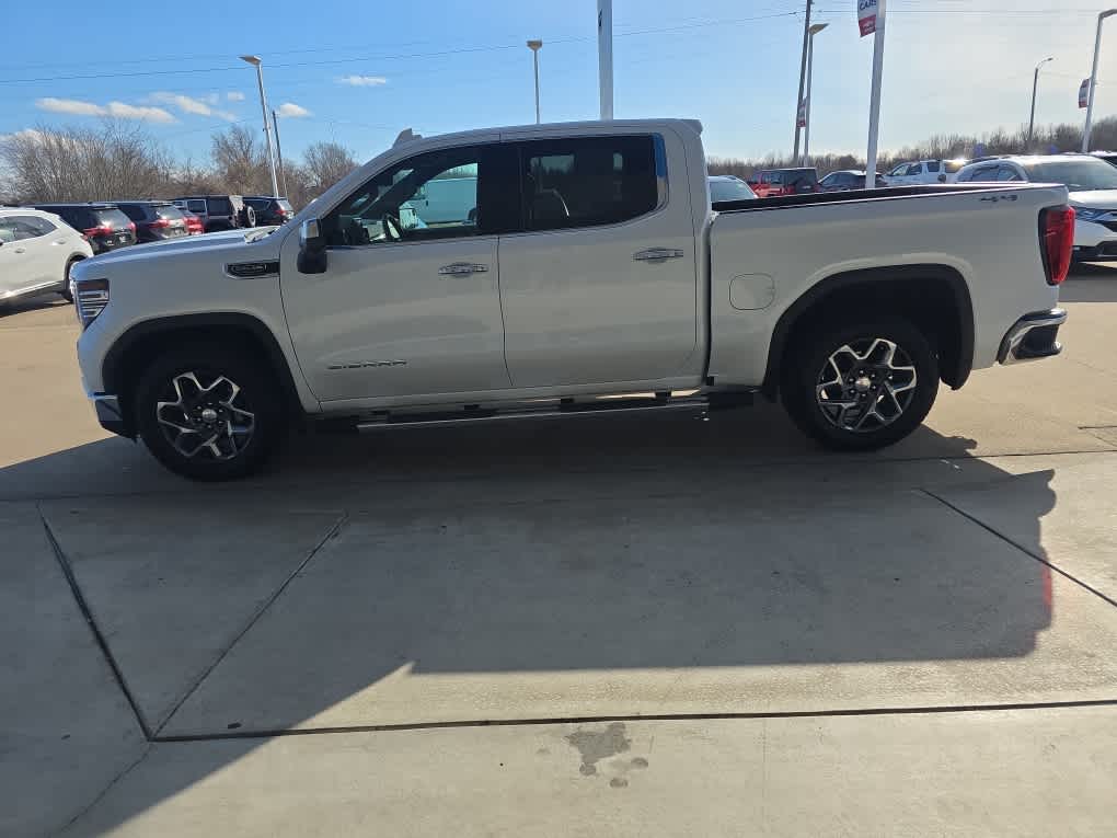 2025 GMC Sierra 1500 SLT