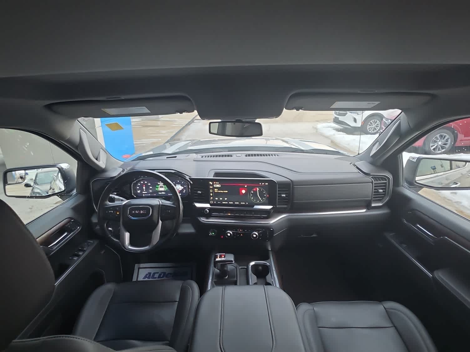 2023 GMC Sierra 1500 SLT