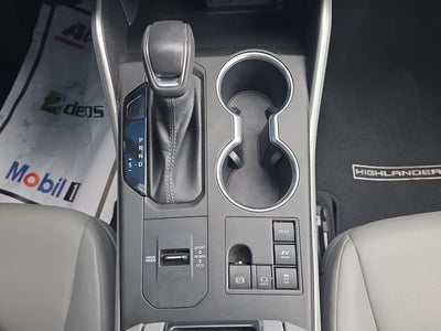 2023 Toyota Highlander Hybrid XLE