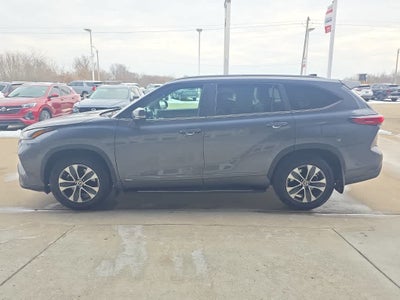 2023 Toyota Highlander Hybrid XLE