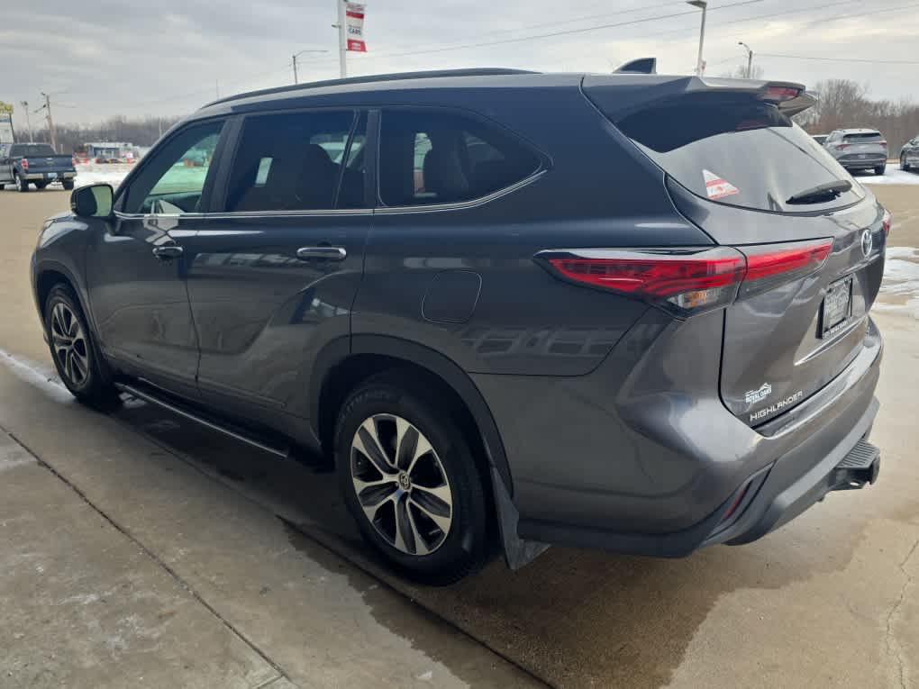 2023 Toyota Highlander Hybrid XLE