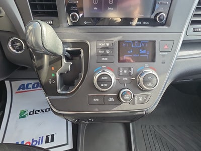 2018 Toyota Sienna SE