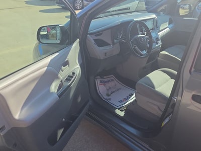 2020 Toyota Sienna L