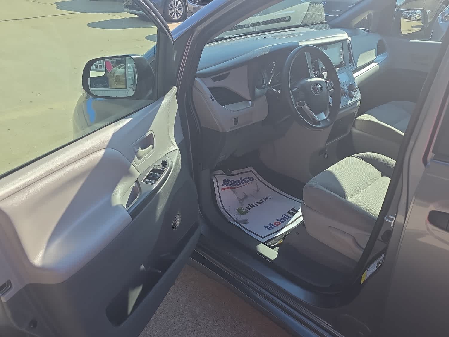 2020 Toyota Sienna L