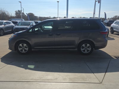 2020 Toyota Sienna L