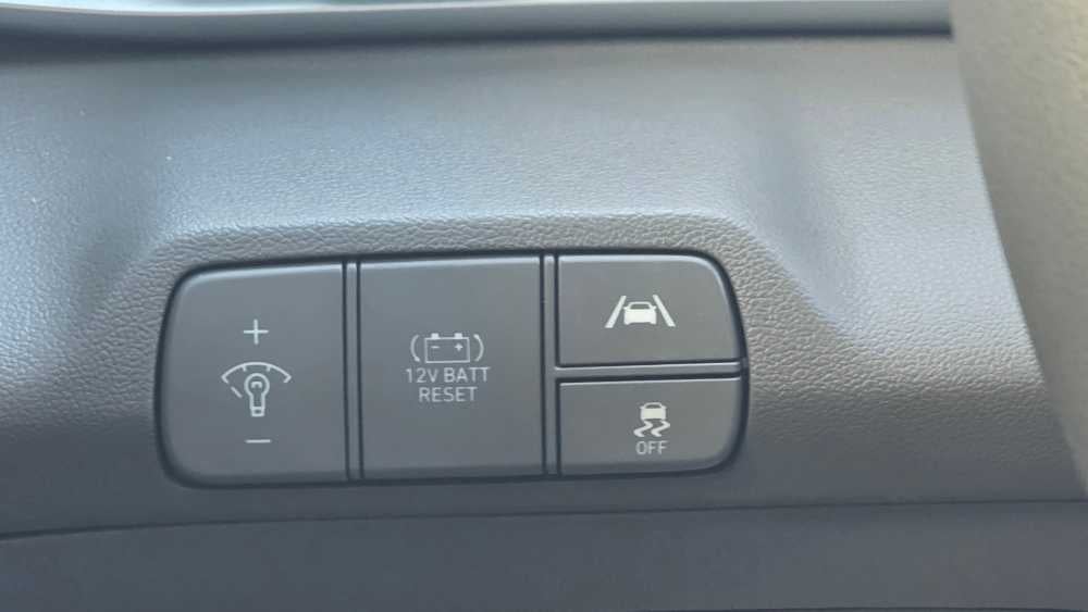 2023 Hyundai Elantra Hybrid Blue